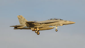 U.S. Navy Boeing F/A-18F Super Hornet von VFA-11 Red Rippers.