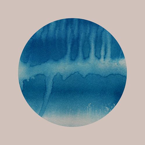 Ikigai. Minimalistische Zen-kunst. Aquarel zon in blauw.