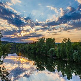 Sunset over the river by Stefan Wapstra