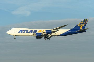 Landing Atlas Air Boeing 747-8. by Jaap van den Berg