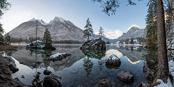 Paysage de montagne "Lac de montagne dans les Alpes de Berchtesgaden
