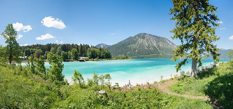 Caribisch gevoel aan de Walchensee. Landschap in Beieren van SusaZoom
