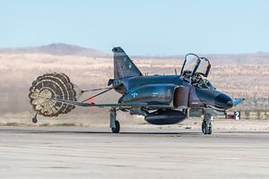 McDonnell Douglas QF-4E Phantom II nach der Landung.