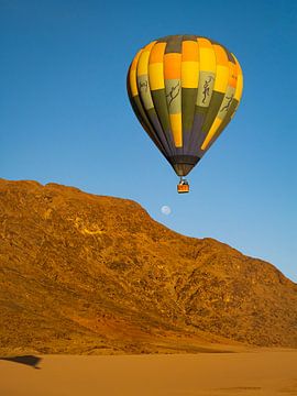 Namib Mond Sossusvlei von Willemijn Wolthaus