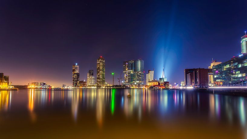 Skyline Rotterdam "Kop van Zuid" van Michael van der Burg