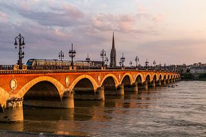 Le Pont Jacques Chaban Delmas in Bordeaux