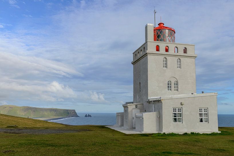 Dyrholaey vuurtoren, Iceland by Frank Laurens