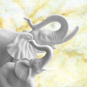 Eléphants en porcelaine 8.0