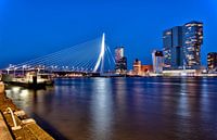 Erasmusbrug en Wilhelminapier Rotterdam van Anton Osinga thumbnail