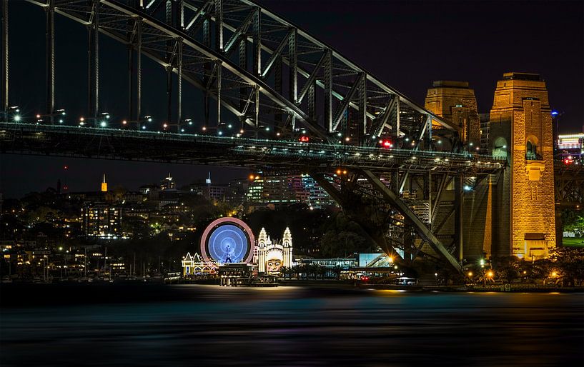 Sydney by Hello Pompoyo