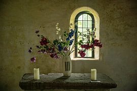 Still life of solitary colours by Jan Medema