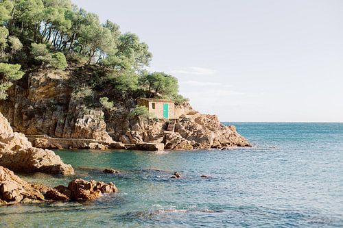 Little house on a rock with sea view | Colorful travel photography wall art print in Spain Europe