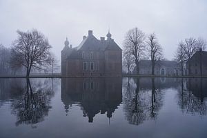 Nebelige Reflexion von Schloss Cannenburch