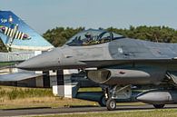 Close-up van een Belgische F-16 Fighting Falcon. van Jaap van den Berg thumbnail