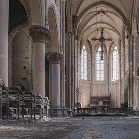 Alte verlassene Kirche... von bianca dijck