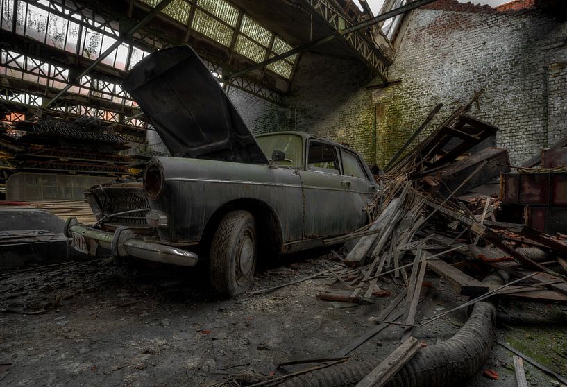 Voiture de désintégration abandonnée par Wesley Van Vijfeijken