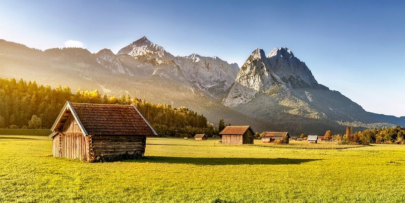 Alpenweiden en berghutten bij Garmisch Partenkirchen van Voss fotografie