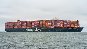 Containerschiff Damietta Express von Hapag-Lloyd.