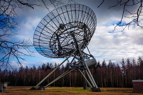 In Drenthe (Westerbork)  staat een van de grootste telescopen van het land.
