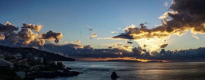 Sonnenaufgang auf Madeira von Stefan Havadi-Nagy