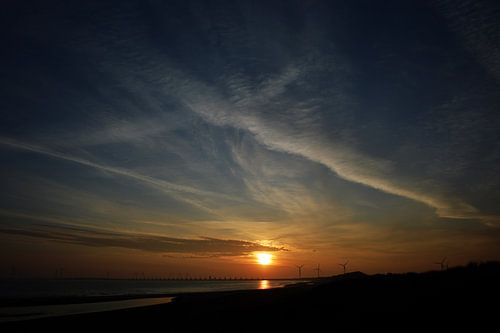 Sonnenaufgang in Zeeland von Lonneke de Klerk
