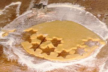Baking traditional Christmas cookies by ManfredFotos