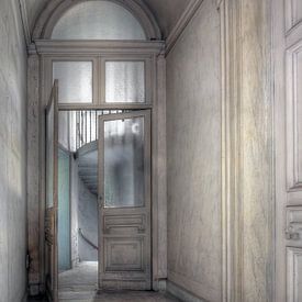 The door to nowhere von Monique Jouvenaar