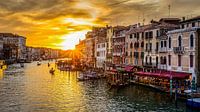 Venetië - Grand Canal bij zonsondergang van Teun Ruijters thumbnail