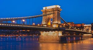 Chain Bridge, Budapest, Hungary van Gunter Kirsch