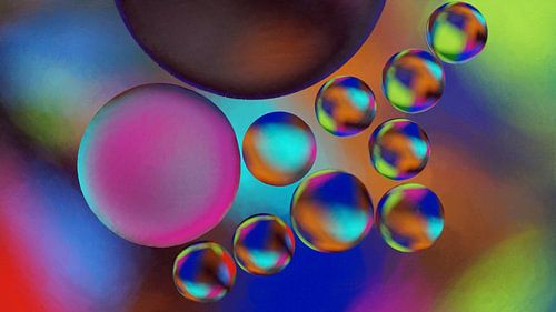 Bulles d'huile sur l'eau
