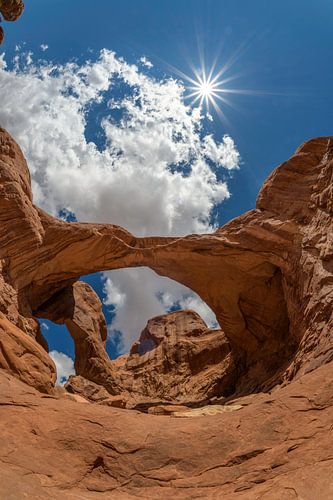 Double Arch: Twee Werelden in Perfecte Harmonie III