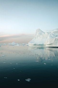 IJsschots met zonsondergang | reisfotografie print | Ilulissat Groenland van Kimberley Jekel