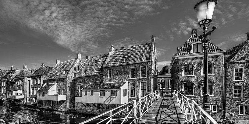 De hangende keukens van Appingedam in zwart/wit par Harrie Muis
