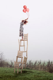Durchhalten – ein surrealistisches Porträt über Stärke und Widerstandsfähigkeit von Elianne van Turennout