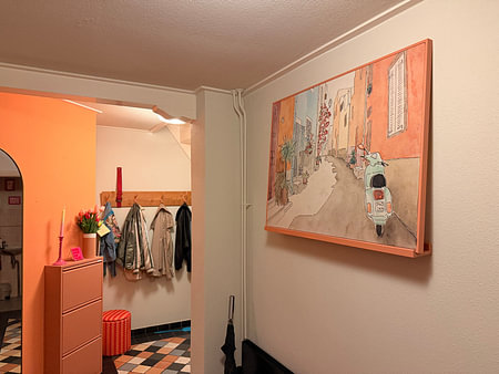 Op pad met de groene scooter (vrolijk aquarel schilderij smalle straat dorp vakantie Italië reizen)