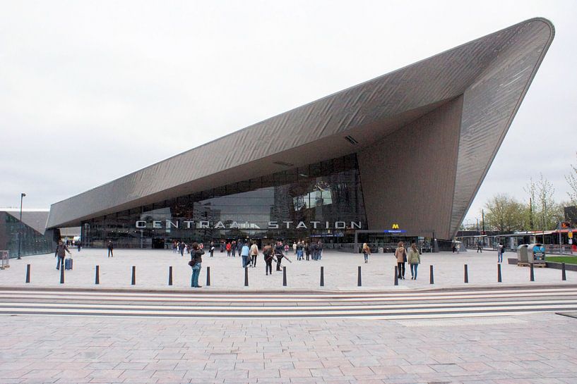 Centraal station Rotterdam van Paul Hinskens
