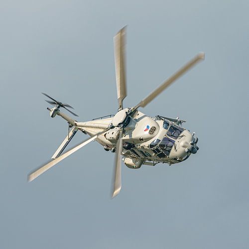 NH-90-Hubschrauber während der Welthafentage 2023.