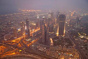 Dubai Skyline van Peter Schickert