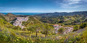 Andalusien Landschaft mit Bergdorf