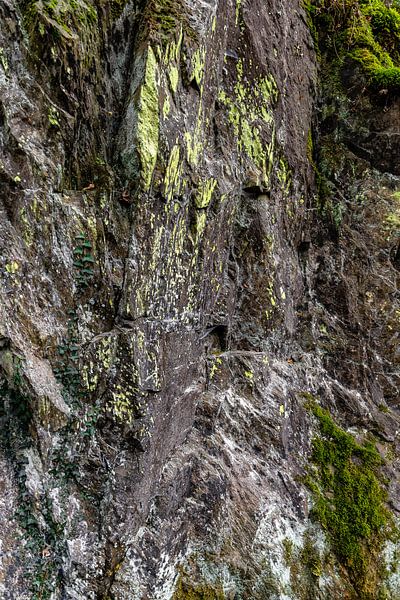 Slate by Joel Layaa-Laulhé