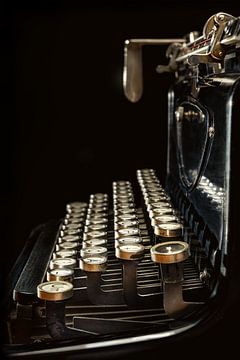 typewriter by Frank Peters