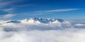 Berchtesgaden bergtoppen boven de wolken van Dieter Meyrl