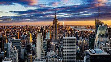Zonsondergang over Manhattan, New York City van Kimberly Lans