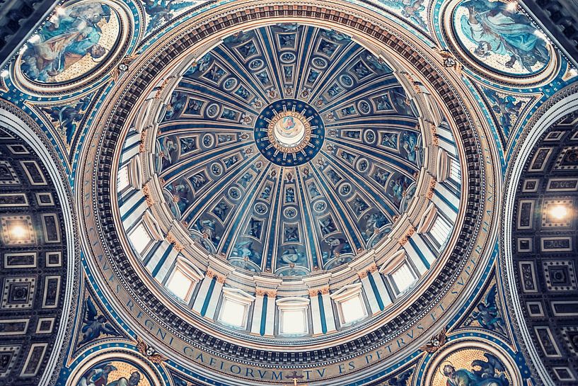 The beauty of the Vatican by Manjik Pictures