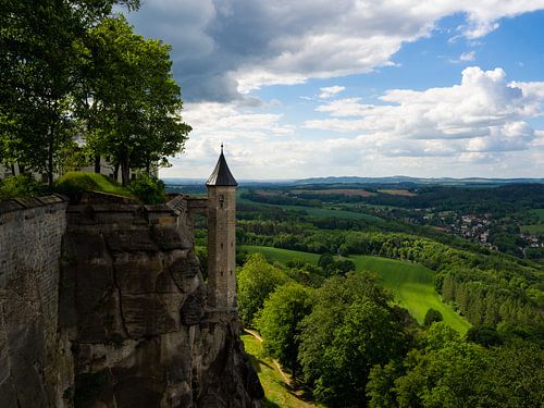 Vesting Königstein - Uitzicht op de Hongertoren in het Elbezandsteengebergte