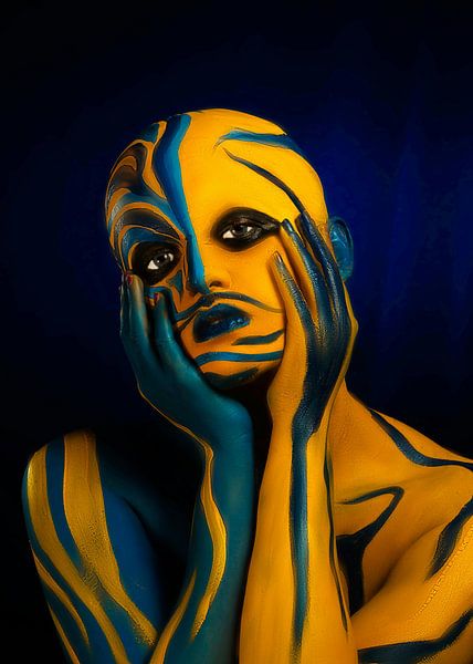 Peinture corporelle abstraite Expression par atiq art