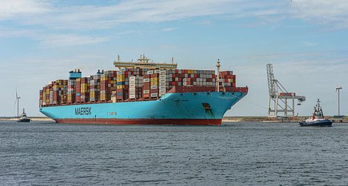 Mega groot containerschip de Mette Maersk.