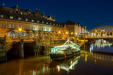 Hamburg - Zwischen Backstein und Boot von Sabine Wagner