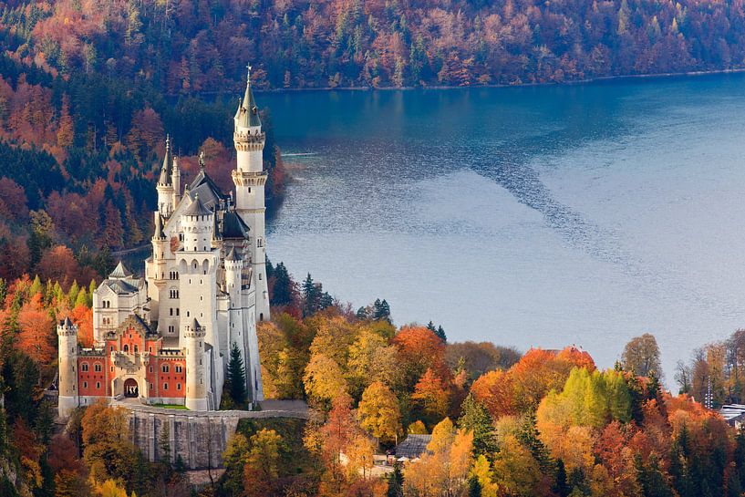 Herfst bij het kasteel Neuschwanstein van Henk Meijer Photography