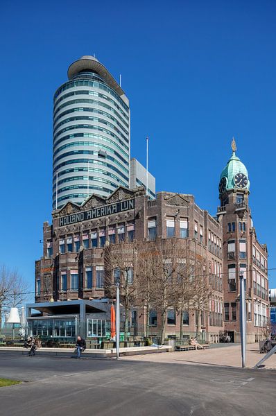 Gebouw Holland Amerika lijn (Hotel New York) en Port of Rotterdam op kop van zuid, Rotterdam, Nederland par Joost Adriaanse